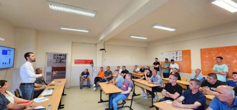 Mbahet takimi me qytetarë për Projekt-Buxhetin për vitin 2024 në fshatrat Topanicë dhe Koretin