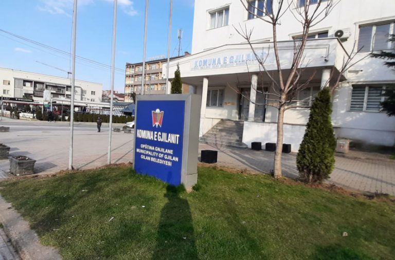 Ekzekutohen pagesat për 75 lehona në Gjilan, disa prej tyre për fëmijën e katërt