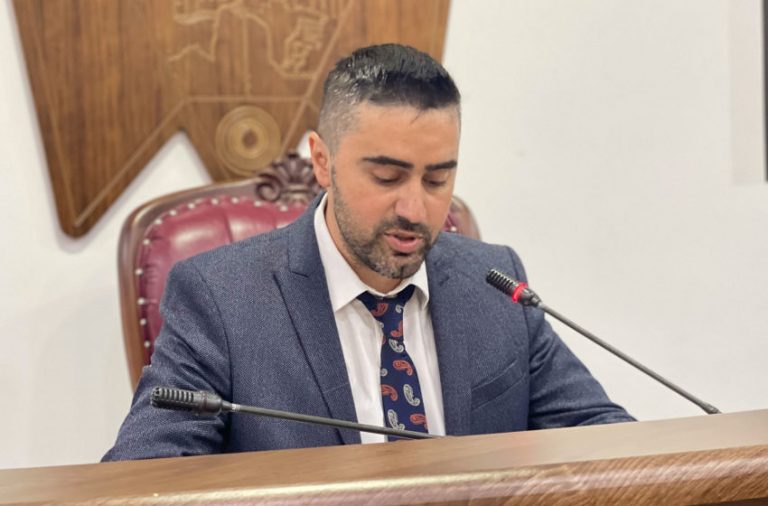 Rekomandohet për Kuvend kërkesa për ndarjen e 160 mijë eurove për shtatoret e Kadri Zekës e Ramiz Cërnicës