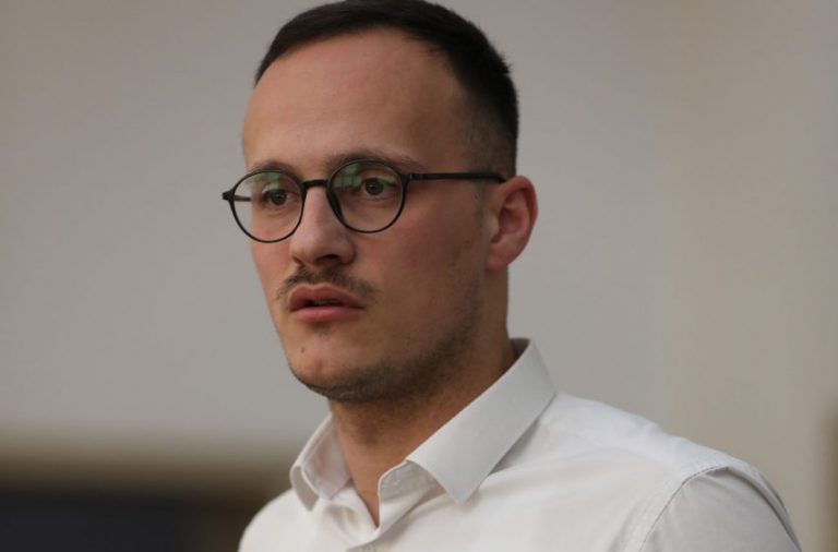 Sigurohet transporti për qytetarët e Gjilanit që kanë të drejtë vote në zgjedhjet e jashtëzakonshme parlamentare të 17 dhjetorit në Serbi