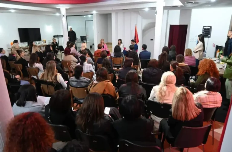 Vetëvendosje me aktivitete në kuadër të kampanjës “Marsi sjell pranverën, gratë barazinë!”