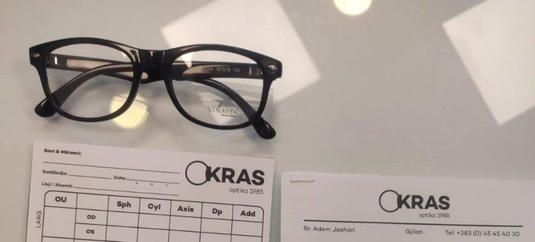 Vazhdon aksioni i kontrollave mjekësore për sy dhe sigurimin syzave për fëmijët e Kamenicës