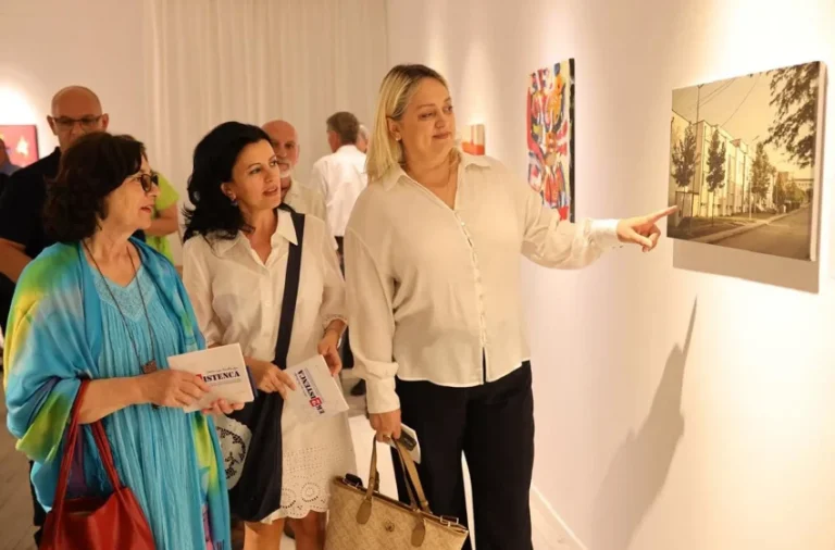 “Ditët e Mërgatës”, nisin me ekspozitën e artistëve nga diaspora e trojet shqiptare