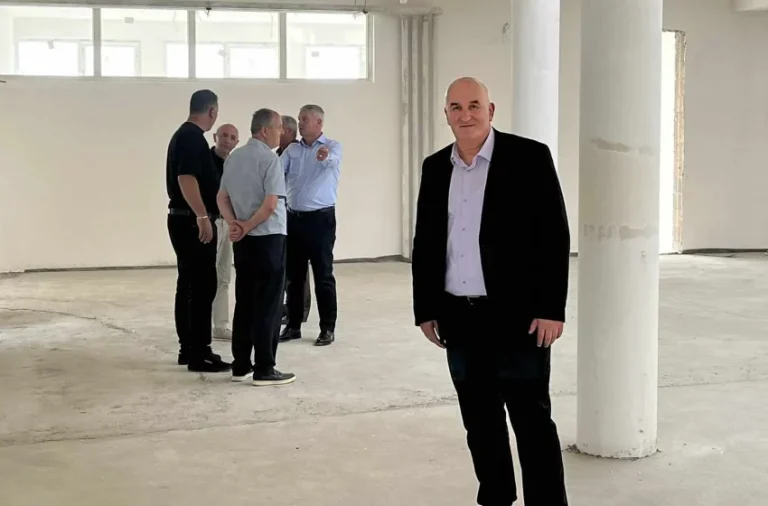 Kryetari Vitisë shpreh shqetësime ndaj neglizhencës për finalizimin e ndërtimit të shkollës “Halil Alidemaj” në Pozheran