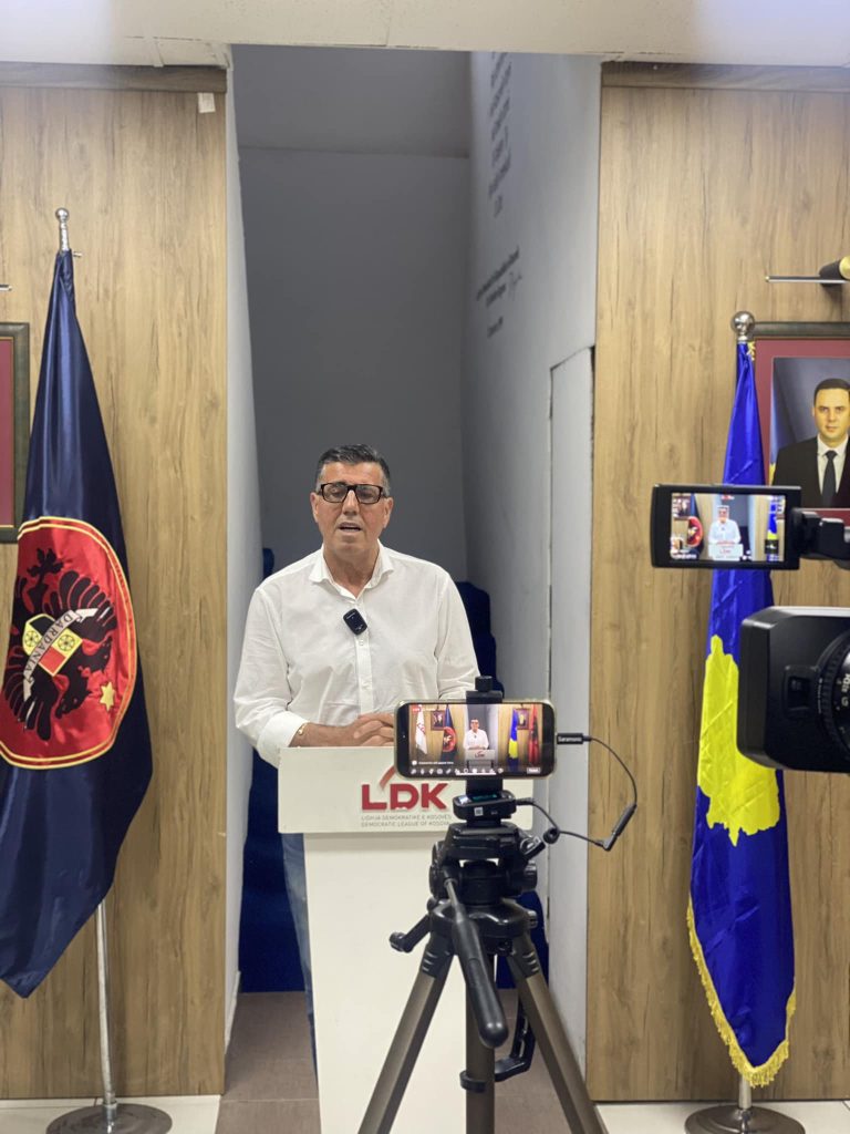 Haziri (LDK): Heronjtë e gjallë – bashkatdhetarët, janë përjashtuar nga roli i garantuesit të zhvillimit ekonomik lokal nga qeveria lokale dhe qendrore