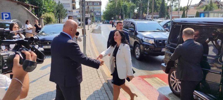 Presidentja e Republikës së Kosovës Vjosa Osmani vizitoi Vitinë