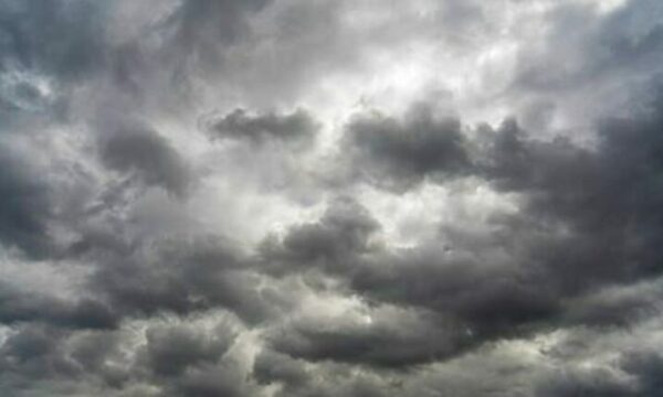 Moti sot kryesisht i vranët dhe me riga shiu