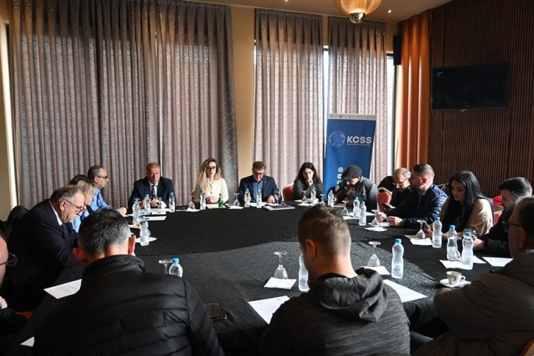 Viti: Po mbahet tryeza për përmirësimin e marrëdhënieve ndëretnike