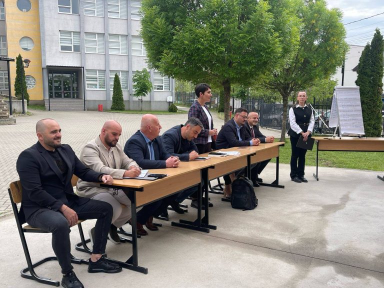Diskutohet rëndësia e përfshirjes së qytetarëve në planifikim dhe vendimmarrje, përmes Buxhetimit me Pjesëmarrje me banorët e lagjes “Rruga e Prishtinës”
