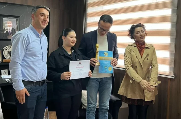 Mirëpritet artistja e re, Ilda Nuhiu nga autoritet e Komunës së Gjilanit