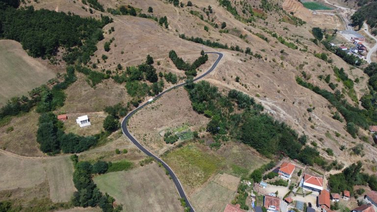 Asfaltohen edhe 11 rrugë lokale Hogosht të Kamenicës