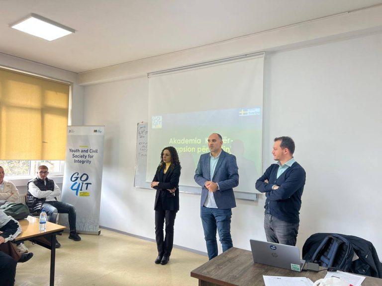 Universiteti Publik “Kadri Zeka” në Gjilan përforcon edukimin joformal përmes trajnimeve mbi luftën kundër korrupsionit