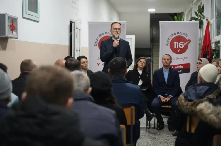 Vetëvendosje takon banorët e fshatit Miresh: Me Qeverinë Kurti 3, investimet nuk do të ndalen