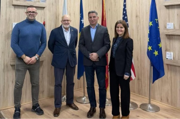 UP “Kadri Zeka” forcon bashkëpunimin ndërkombëtar përmes projektit me Peace Corps