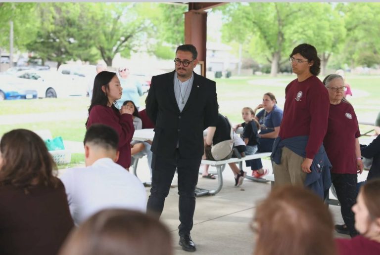 Drejtori i Kulturës dhe zyrtarë nga komuna, vizituan institucione kulturore dhe rinore në Sioux City