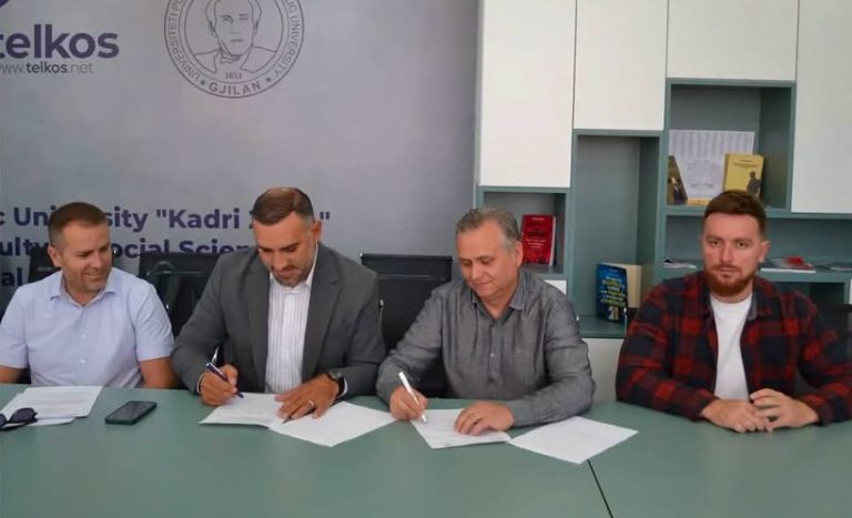 Nënshkruhet marrëveshja për bashkëpunim mes UP “Kadri Zeka” dhe Qendrës ProCoders
